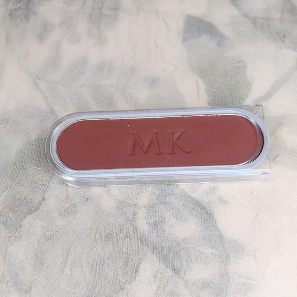 Mary Kay Cosmetics Bundle - Picture 5 of 8